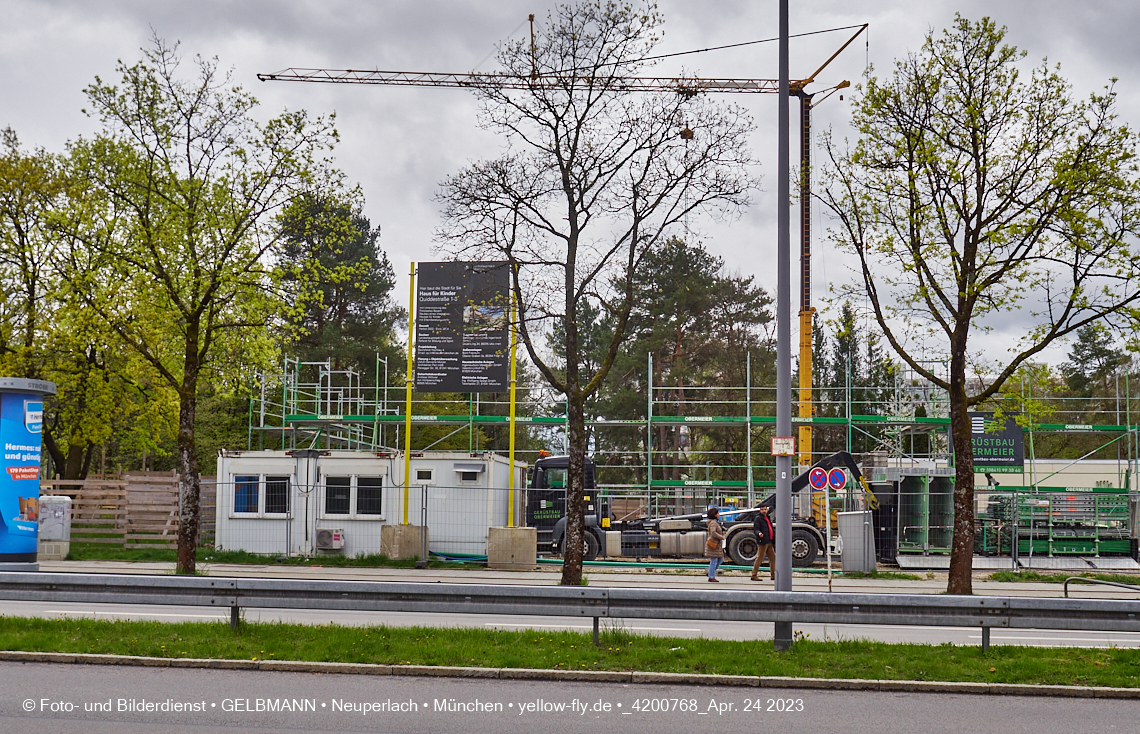 24.04.2023 - Baustelle am Haus für Kinder in der Quiddestraße in Neuperlach